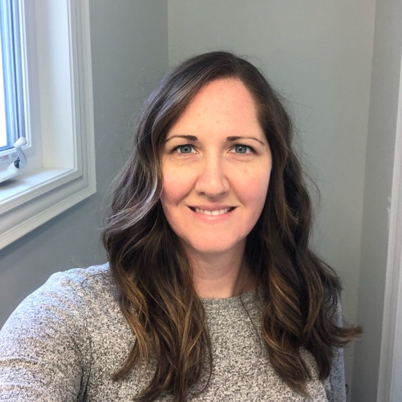 Meet your Posher, Krista - Picture 1 of 1